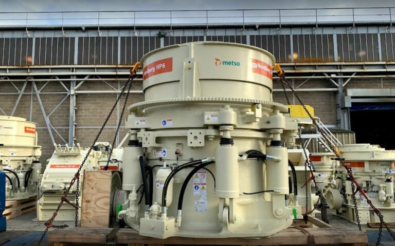 Metso Outotec : des wallboards digitaux pour “aligner” l’ensemble de sa production 1 broyeur de l'entreprise metso