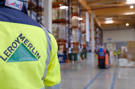 001222512_896x598_c 1 Aperçu d'un entrepot logistique Leroy Merlin